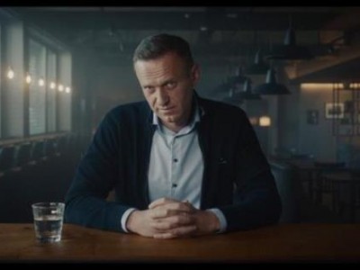 奥斯卡提名影片《纳瓦尔尼》(Navalny)的多伦多导演谈到了他的电影的紧迫性